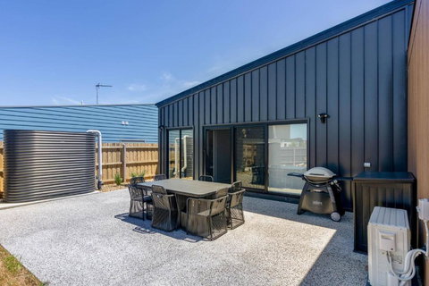 Opulence Cove - Accommodation NSW 3