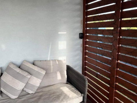 One Bedroom CBD Unit, Walk To Beaches & Cafes - Accommodation NSW 3