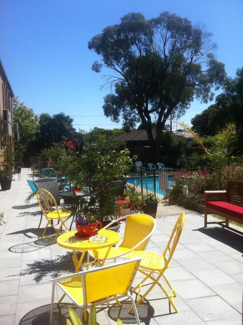 Parkwood Motel & Apartments - Accommodation NSW 2
