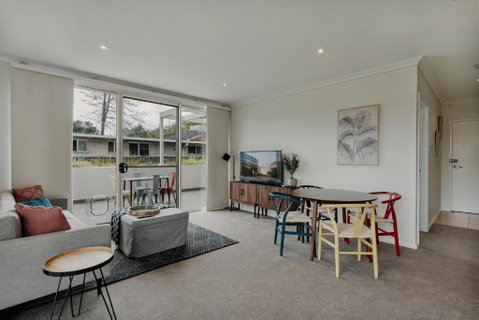 Peaceful 1-Bed Apartment Close To Lonsdale St - Accommodation NSW 0