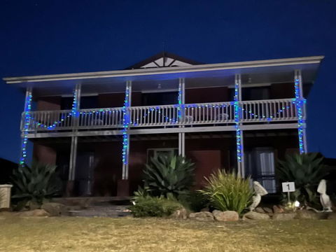 Pelican Retreat - Corporate / Tradie / Family - Accommodation NSW 0