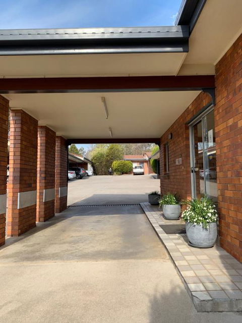 Peter Allen Motor Inn - Accommodation NSW 1