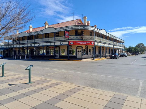 PETERBOROUGH HOTEL - Accommodation NSW 0