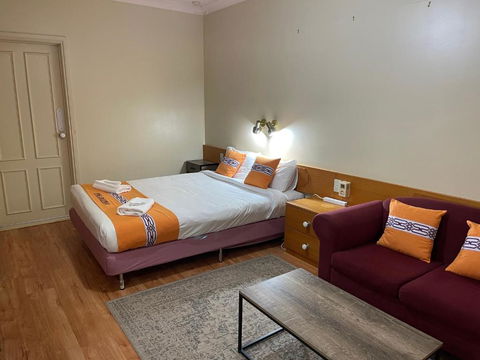 Philadelphia Motor Inn - Accommodation NSW 3
