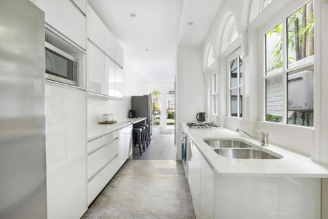 Pet Friendly Paddo Terrace - Accommodation NSW 2