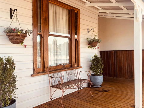 Railway Cottage - Accommodation NSW 1