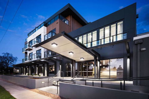 Quality Hotel Lakeside - Accommodation NSW 1