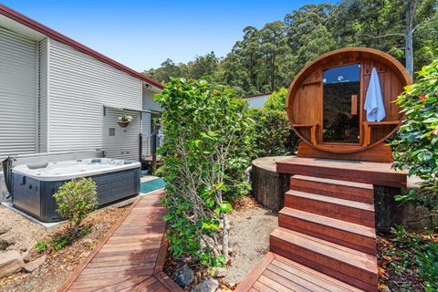 Private Luxury In The Mountains With Running Creek - Accommodation NSW 1