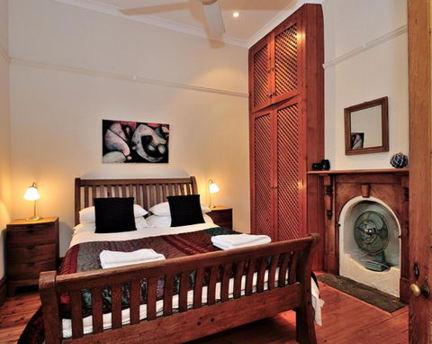 Pure Gold - Heritage 2 Bedroom Terraced Cottage - Accommodation NSW 3