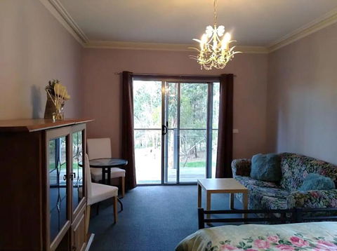 Purple House - Corner Spa, Views And Wildlife - Accommodation NSW 3