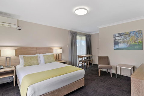 Quality Inn Carriage House - Accommodation NSW 0