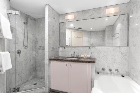 Quay West 2302 Self-Catering - Accommodation NSW 2