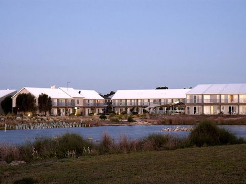 Quest Williamstown North - Accommodation NSW 2