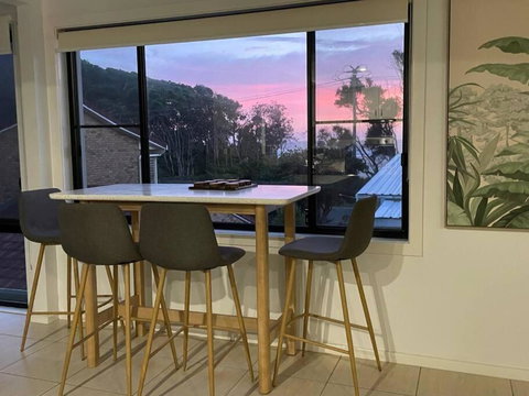 Rainbow Beachhouse - Deluxe, Pristine Location - Accommodation NSW 1