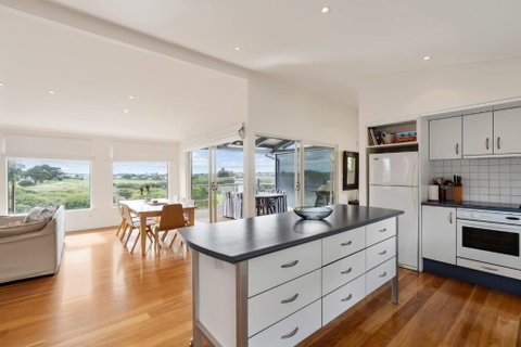 Range View House 23 Bristow Smith Ave Goolwa South-No Linen Included - Accommodation NSW 0