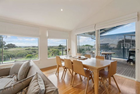 Range View House 23 Bristow Smith Ave Goolwa South-No Linen Included - Accommodation NSW 3