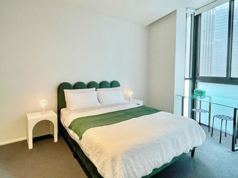 RARE Luxury Waterfront Living - Accommodation NSW 2
