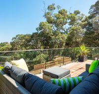 At Agnes Ave coastal views - Accommodation NSW