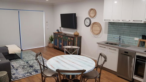 At Home Apartments - Accommodation NSW 1
