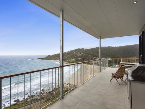 At Wye Eyrie With Arguably The Best Views In Town - Accommodation NSW 0