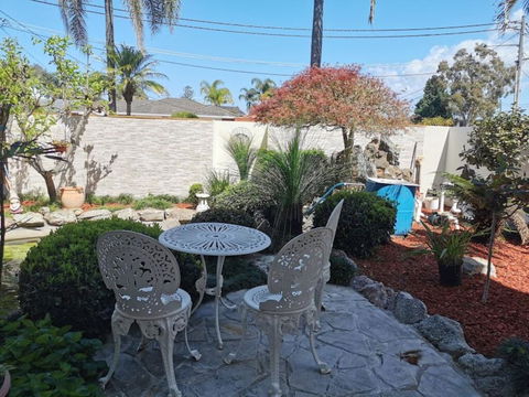 Attached Self Service Waterfront Whole Villa - Sydney - Accommodation NSW 3