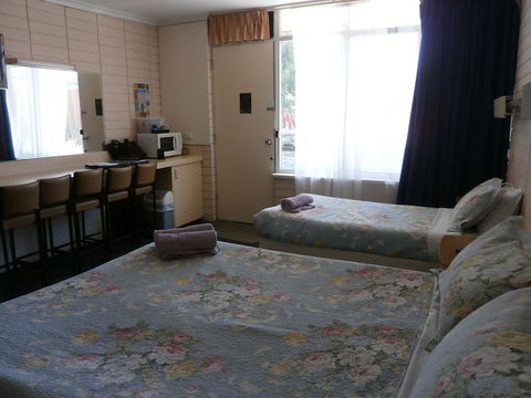 Avenue Motel - Accommodation NSW 3