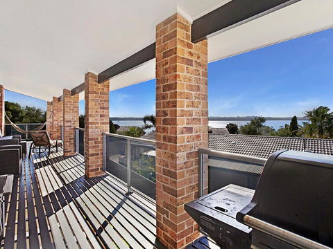 Away @ Nelson Bay, 29 Wollomi Ave - Incredible Water Views, Pet Friendly, WIFI & Aircon - Accommodation NSW 0