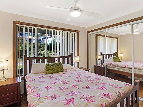 Away @ Nelson Bay, 29 Wollomi Ave - Incredible Water Views, Pet Friendly, WIFI & Aircon - Accommodation NSW 2