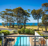 Ballingalla Apartments - By the Golf Course - Accommodation NSW