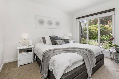 BANGALOW - MORNINGTON - Accommodation NSW 2