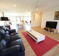 Barefoot Bungalow at Hat Head - Accommodation NSW