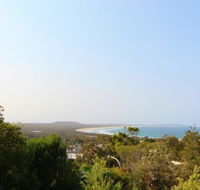 Barefoot 32 Skyline Crescent Crescent Head - Accommodation NSW