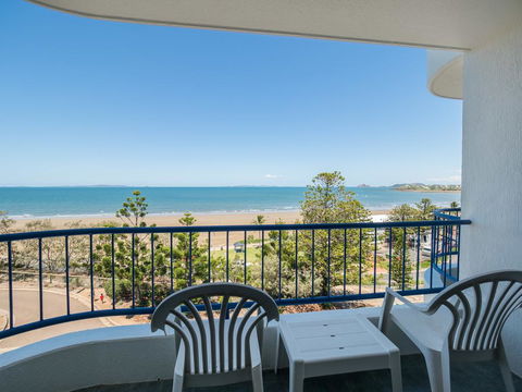 Bayview Tower - Accommodation NSW 2