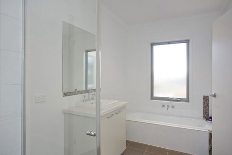 Beach & Golf Stays, Australia - Accommodation NSW 2