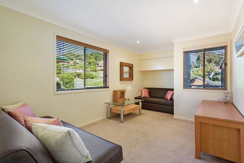 Beach Breakers Apartment - Stunning Views - Accommodation NSW 3
