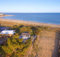 Beach Cottage In The Heart Of Mandurah - Accommodation NSW