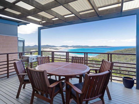 Beach House 7' 26 One Mile Close - Air Conditioned, Wifi, Foxtel, Linen - Accommodation NSW 0