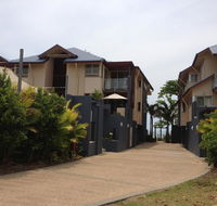 Beach House Apartment 1 - Accommodation NSW