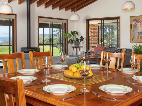 Beach House On Jones Beach - Kiama Accommodation - Accommodation NSW 2