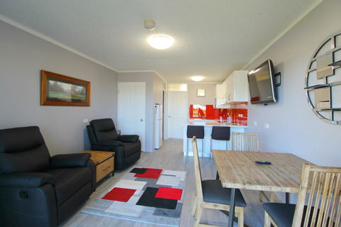Beachfront 4, 25 Willow Street - Accommodation NSW 2