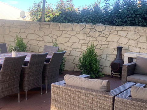 Relaxing Getaway Beachfront Access Multi Family Pets Mandurah - Accommodation NSW 3