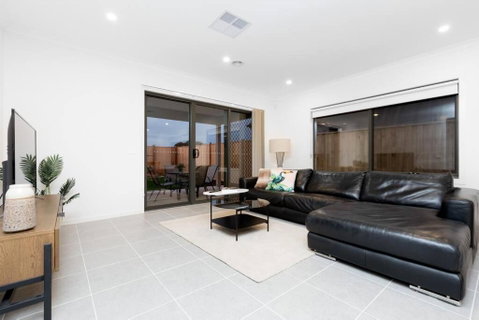 ResortStyle 4BR House With Parking - Accommodation NSW 3