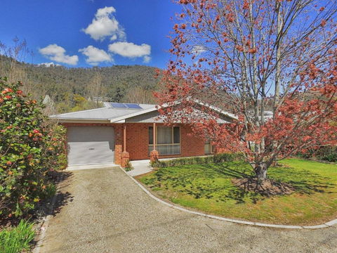 Right In Bright - Accommodation NSW 1