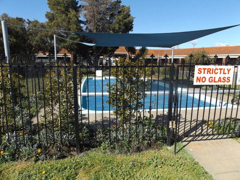 Rivergum Motel - Accommodation NSW 3