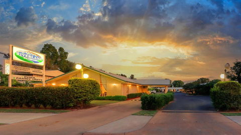 Riverland Motor Inn - Accommodation NSW 0