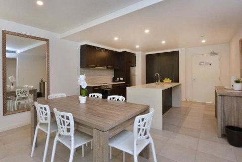 Resort-style Swim Out - A True Tropical Oasis - Accommodation NSW 3