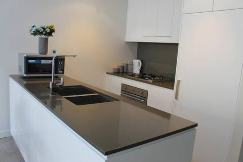 Roomy One Bedroom Plus Extra Bed - Accommodation NSW 2