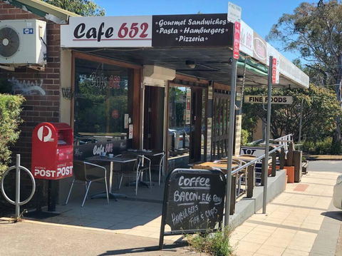 Roomy One Bedroom Plus Extra Bed - Accommodation NSW 3