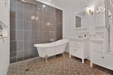 Rose Cottage - Stroll To CBD, Leafy Setting - Accommodation NSW 3