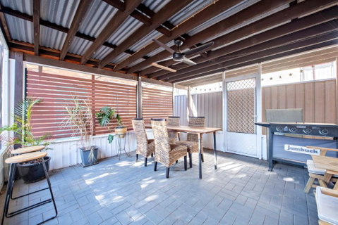 Rosewood Cottage - Stroll To Central, Cosy Escape - Accommodation NSW 3